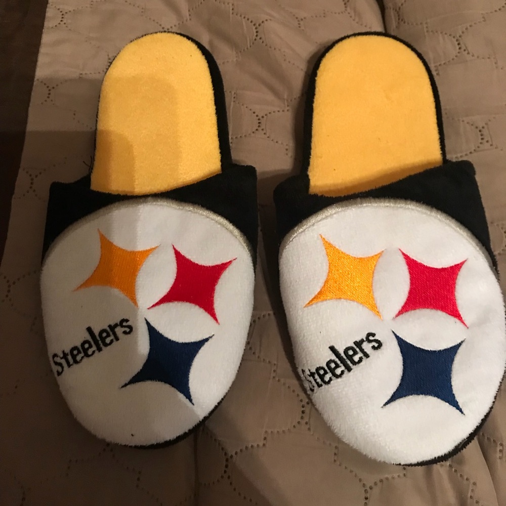 New Memory foam Steelers slippers.